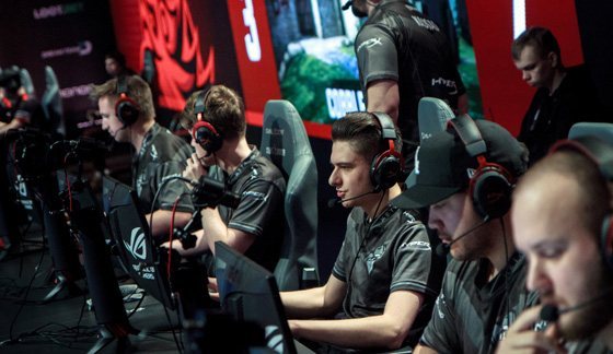 焦点并不仅 焦点并不仅